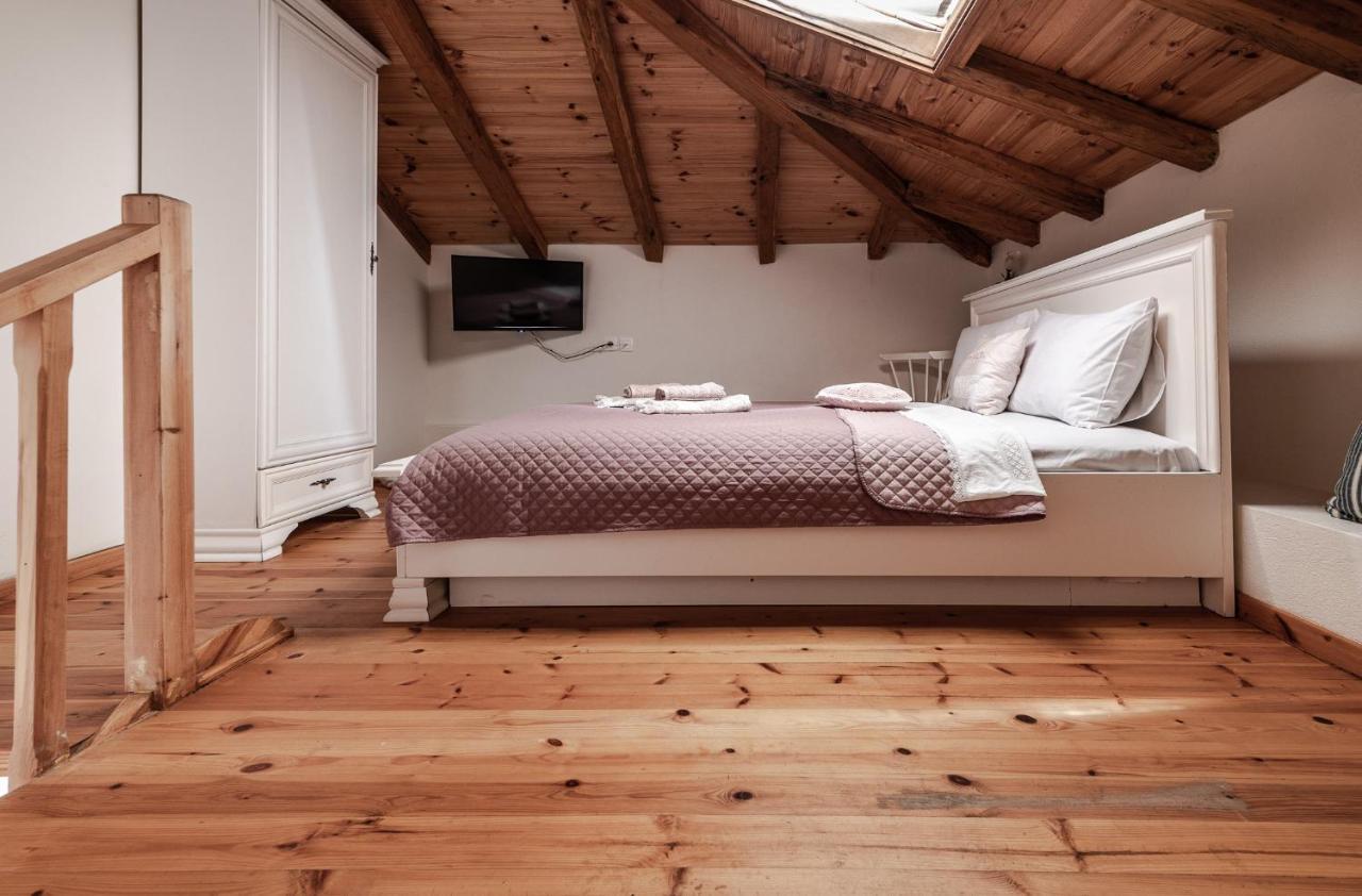 Cicones Boutique Holiday home *